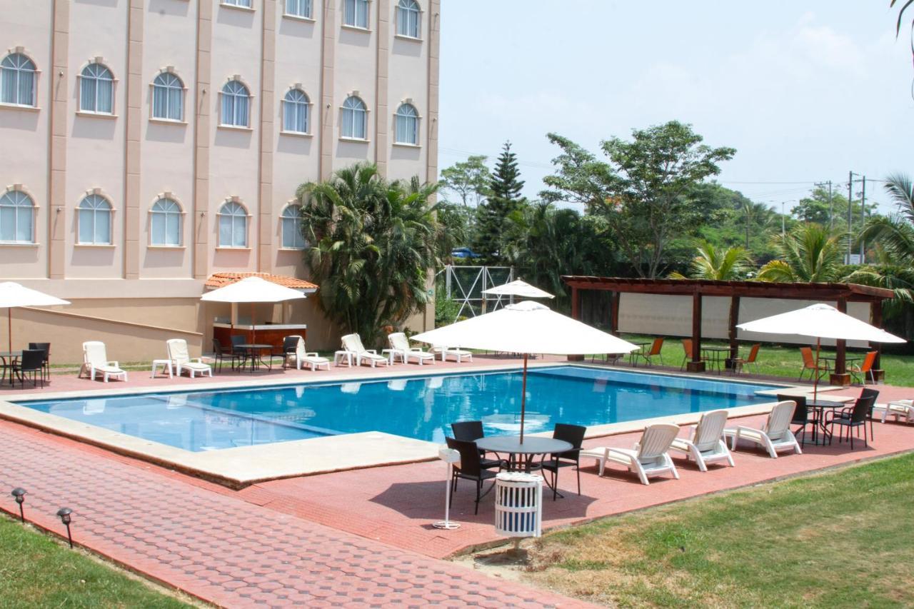 Hotel Baez Paraiso Luaran gambar